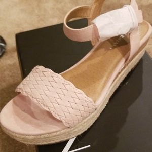 Blush colored wedges